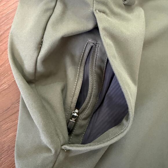 Lululemon Men's ABC Shorts 8.5" Flap Pocket Green Sz 32 Casual Golf Athleisure - Picture 6 of 7